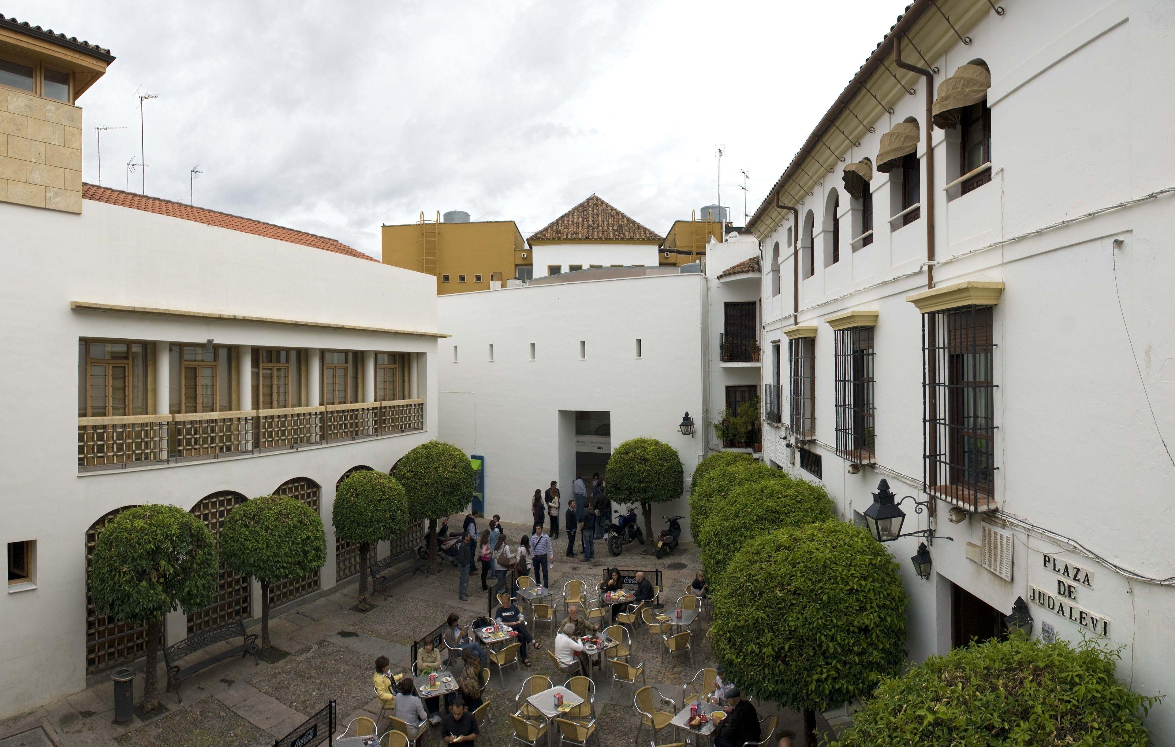 Albergue Inturjoven Cordoba — Photos 1